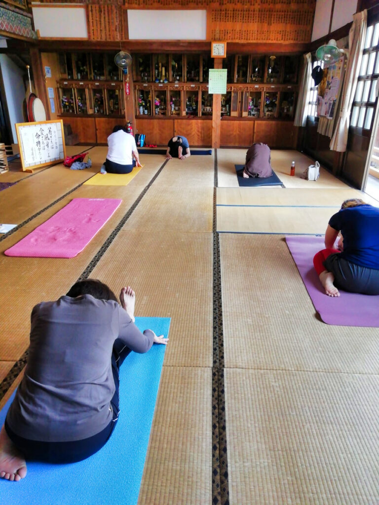 寺ヨガ #お寺 #日蓮宗 #終活 #葬儀 #納骨 #永代供養 #檀家 #佐賀市