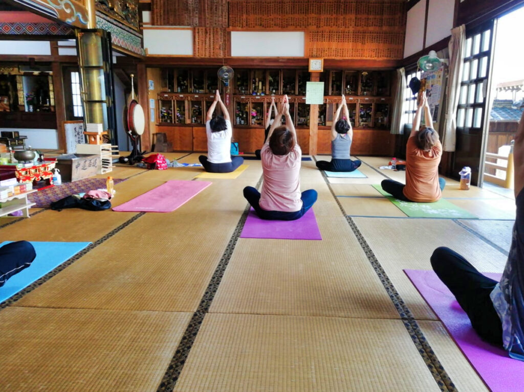 寺ヨガ #お寺 #日蓮宗 #終活 #葬儀 #納骨 #永代供養 #檀家 #佐賀市